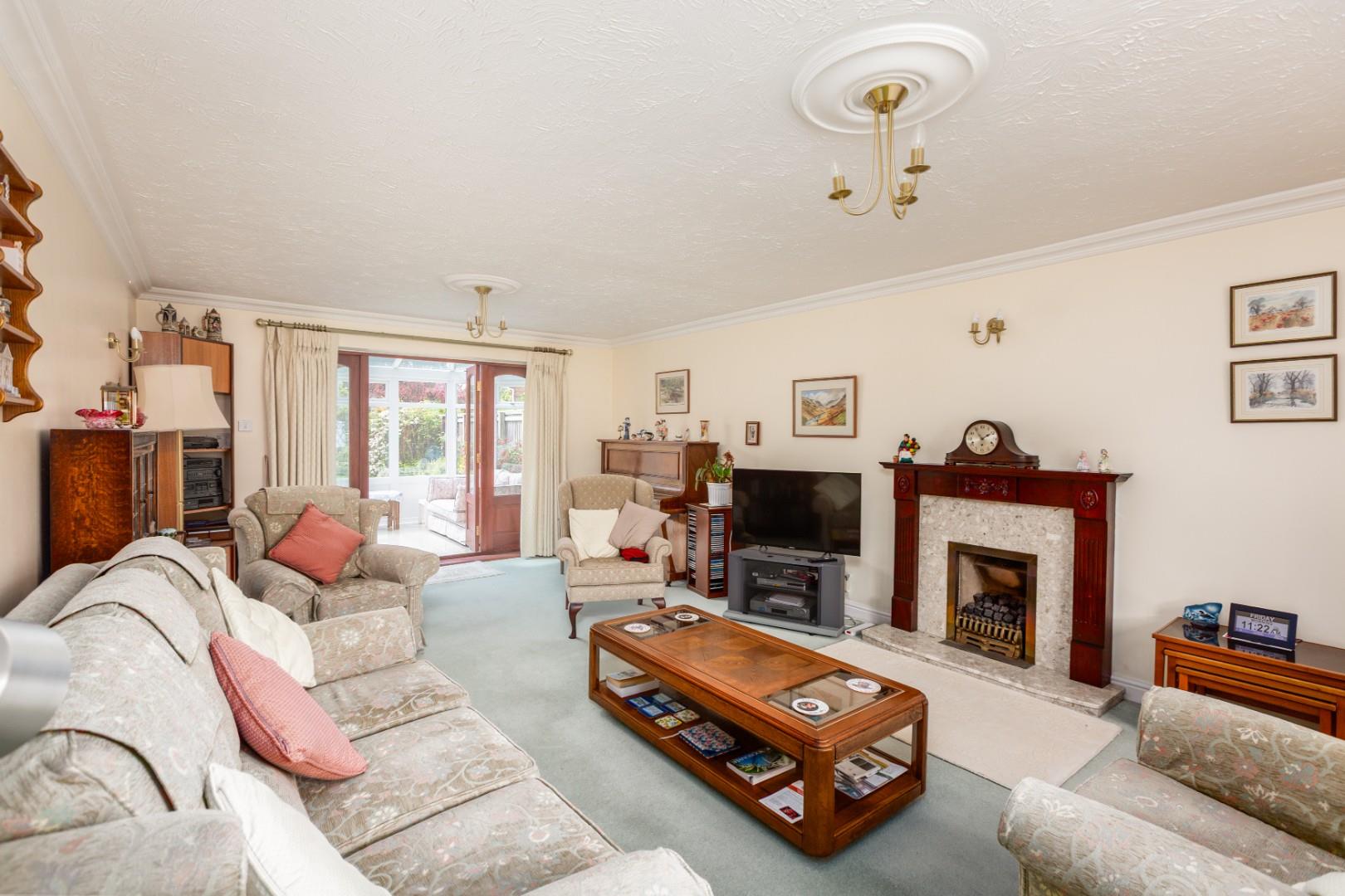 Ffordd Draenen Ddu, West Cross, Newton, Swansea, SA3 5RP